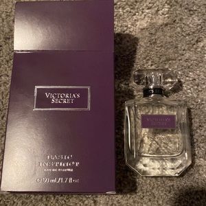 Victoria’s Secret basic instinct NIB